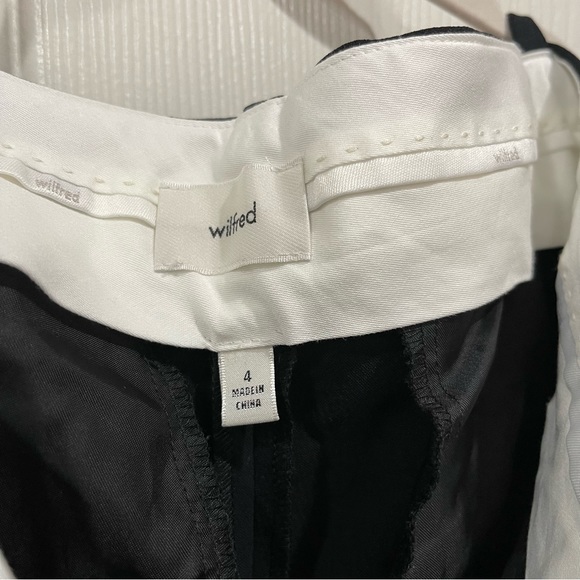 Aritzia Wilfred Effortless Pants in Short - Picture 5 of 6